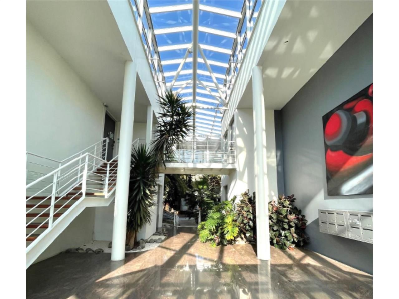 Arthur Loyd vous propose 1 plateau de bureaux d'e