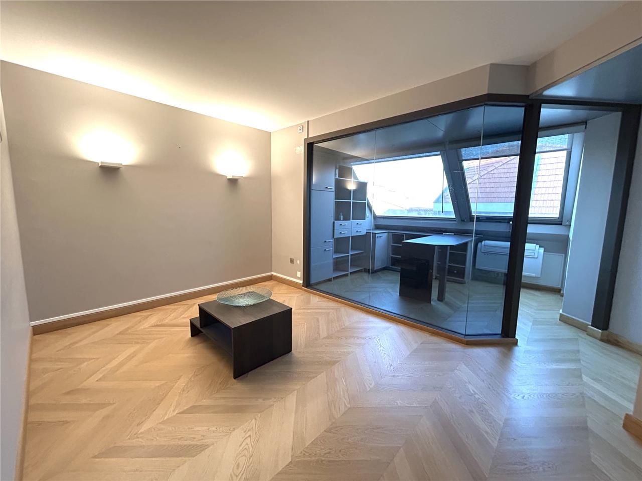 En centre ville de Bordeaux, proche de la place G