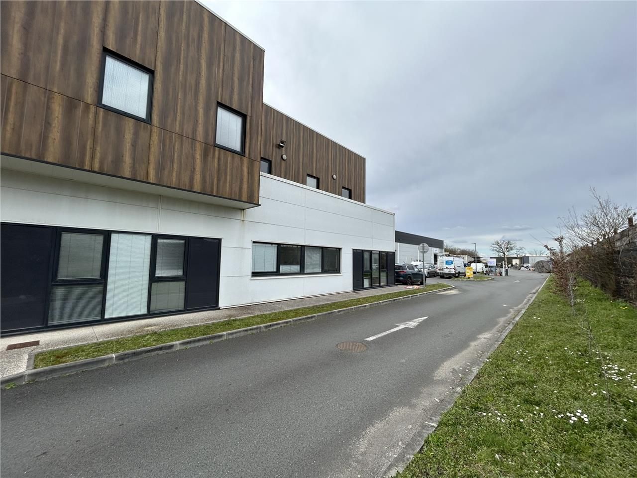 Arthur Loyd,  vous propose à la location, sur un 