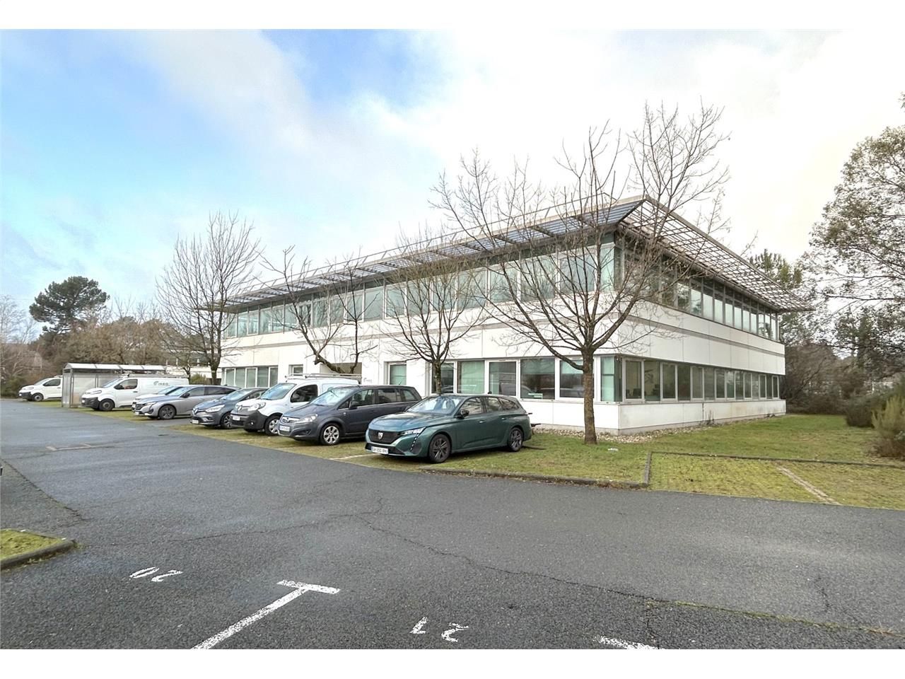 A Pessac, dans le parc tertiaire Europarc, Arthu