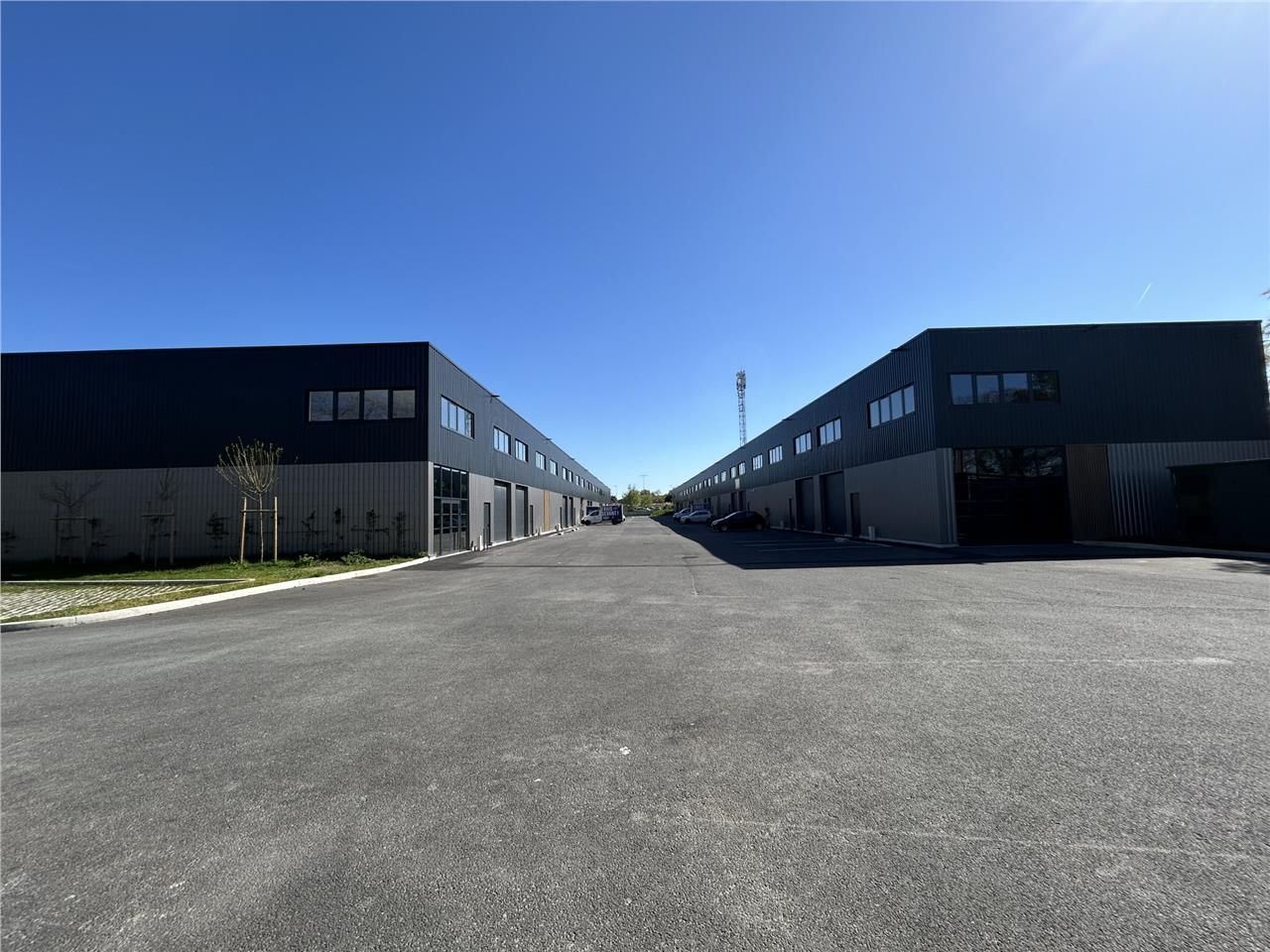 Au coeur de la zone industrielle d'Ambarès-et-Lag