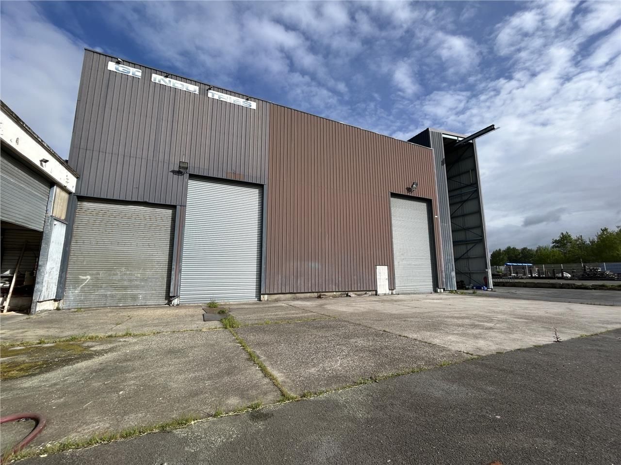 Arthur Loyd vous propose à la vente, en plein coe