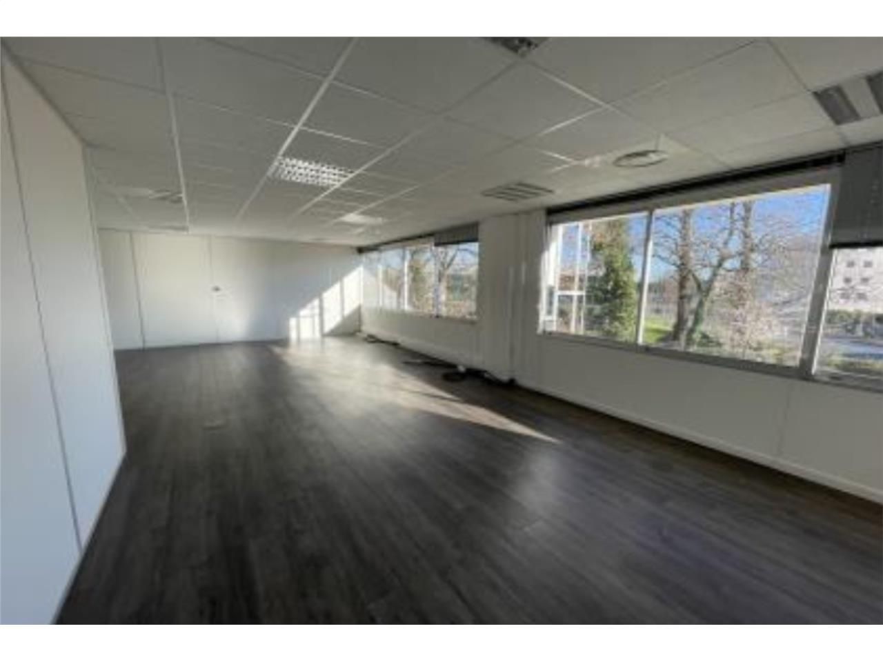 Arthur Loyd Bordeaux vous propose à la location d