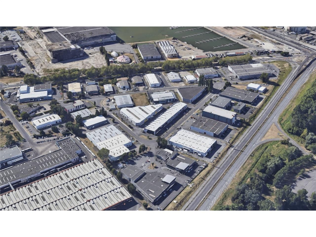 Arthur Loyd Bordeaux vous propose un local de 340