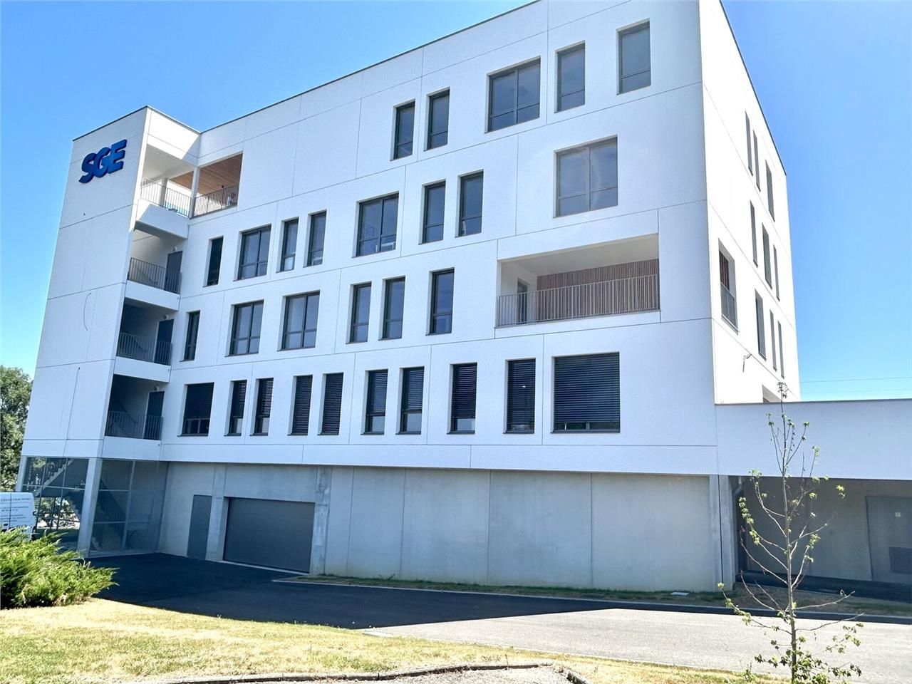 Situé à Artigues-près-Bordeaux, à deux pas de la