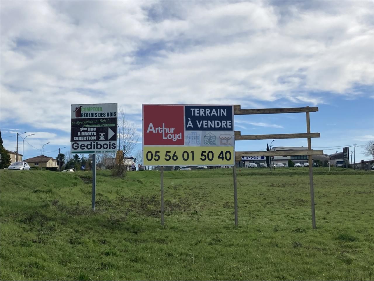 Arthur Loyd Bordeaux vous propose un terrain indu