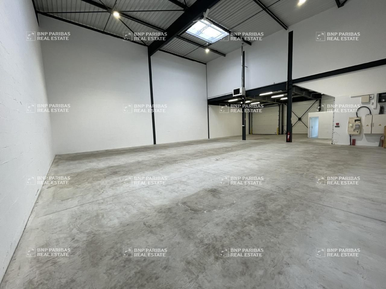 327 m² pour ce pme-pmi en location à Chanteloup en brie