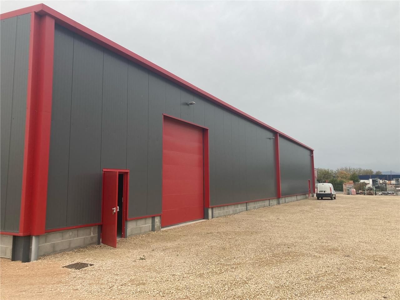 LOCAUX D'ACTIVITÉ A LOUER | LAIZ Votre agence Art