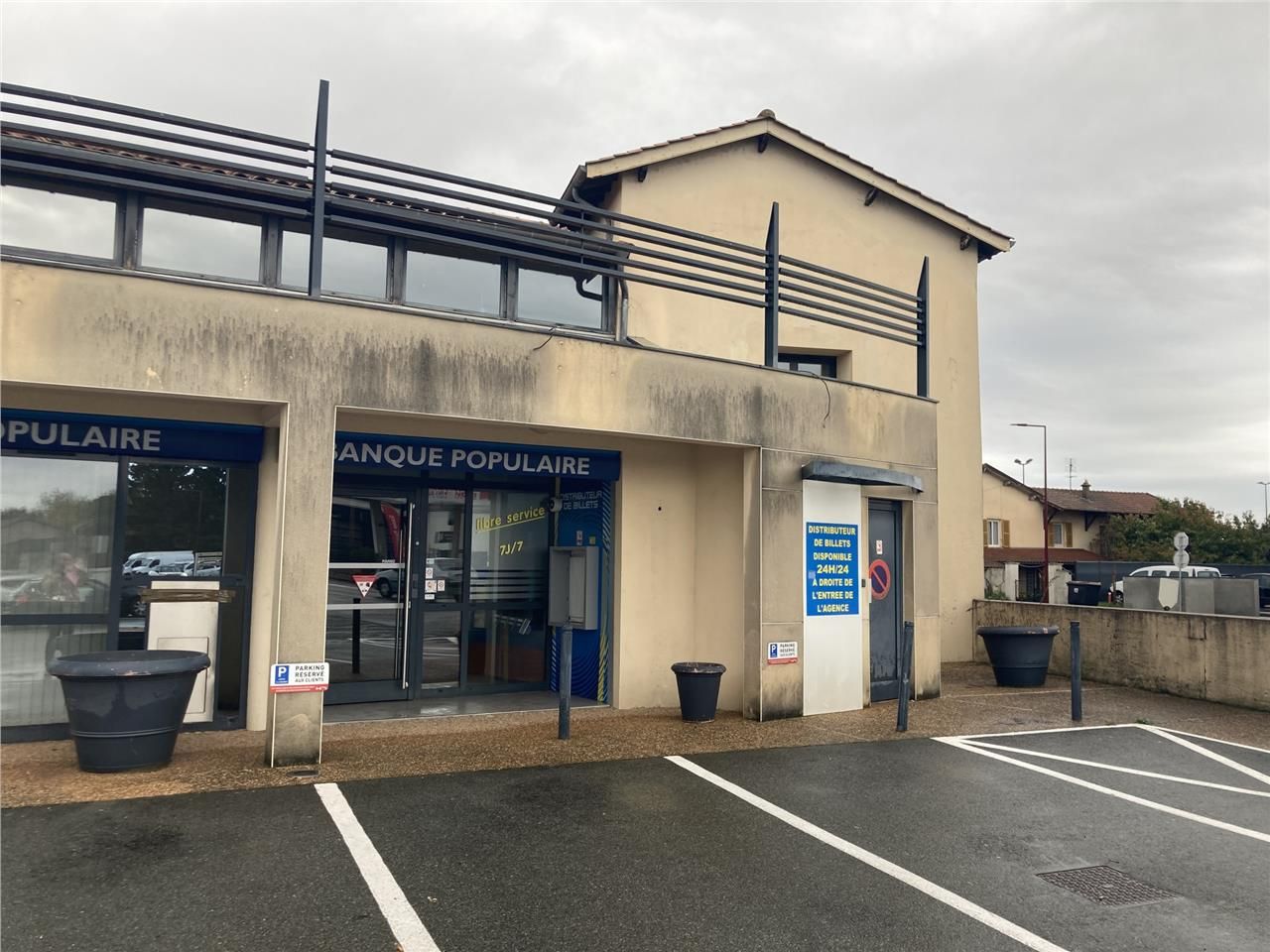 LOCAL COMMERCIAL A LOUER | CRECHES SUR SAONE - MA