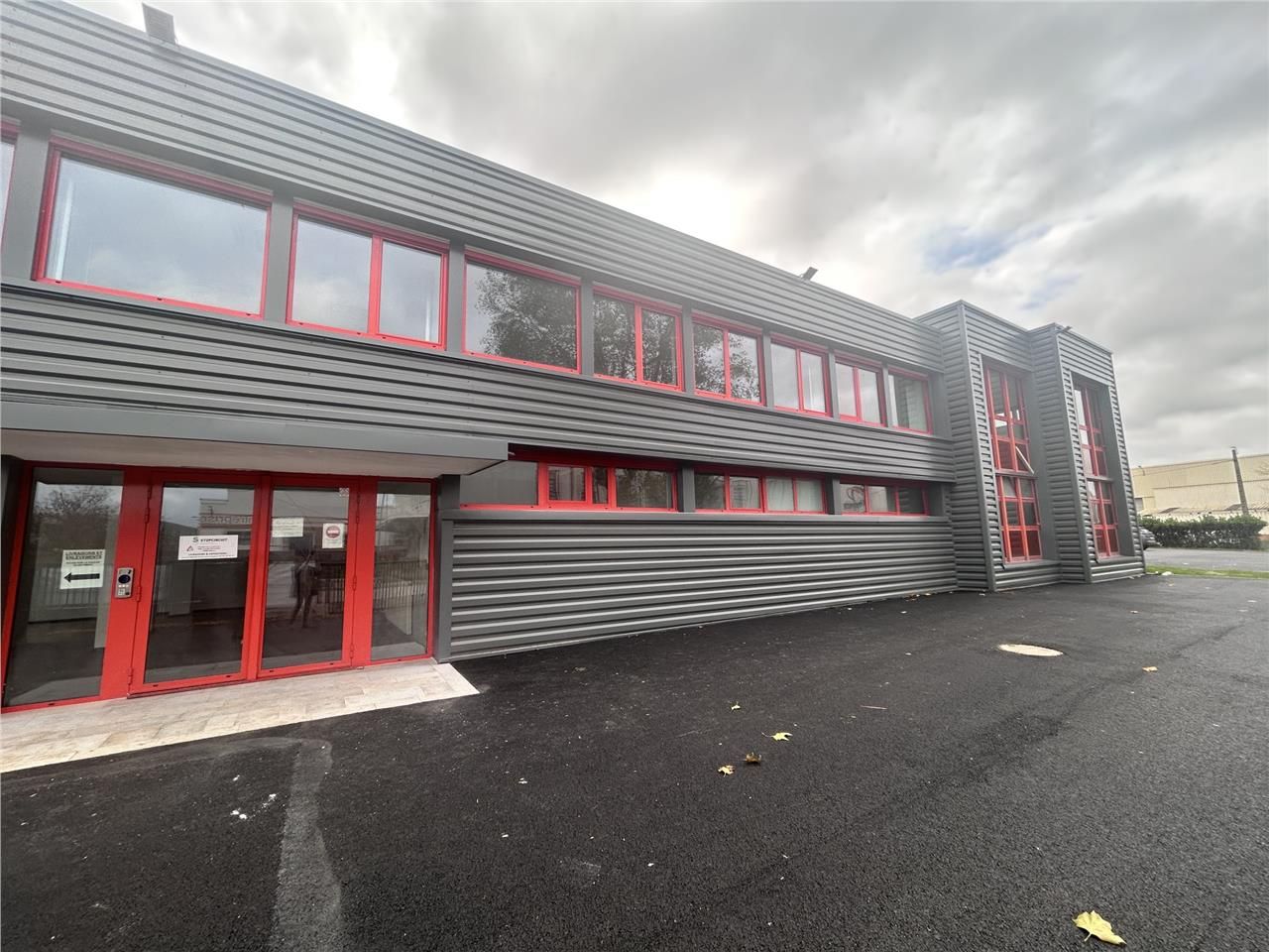 MACON - SECTEUR SUD - PROCHE CENTRE VILLE Bureaux