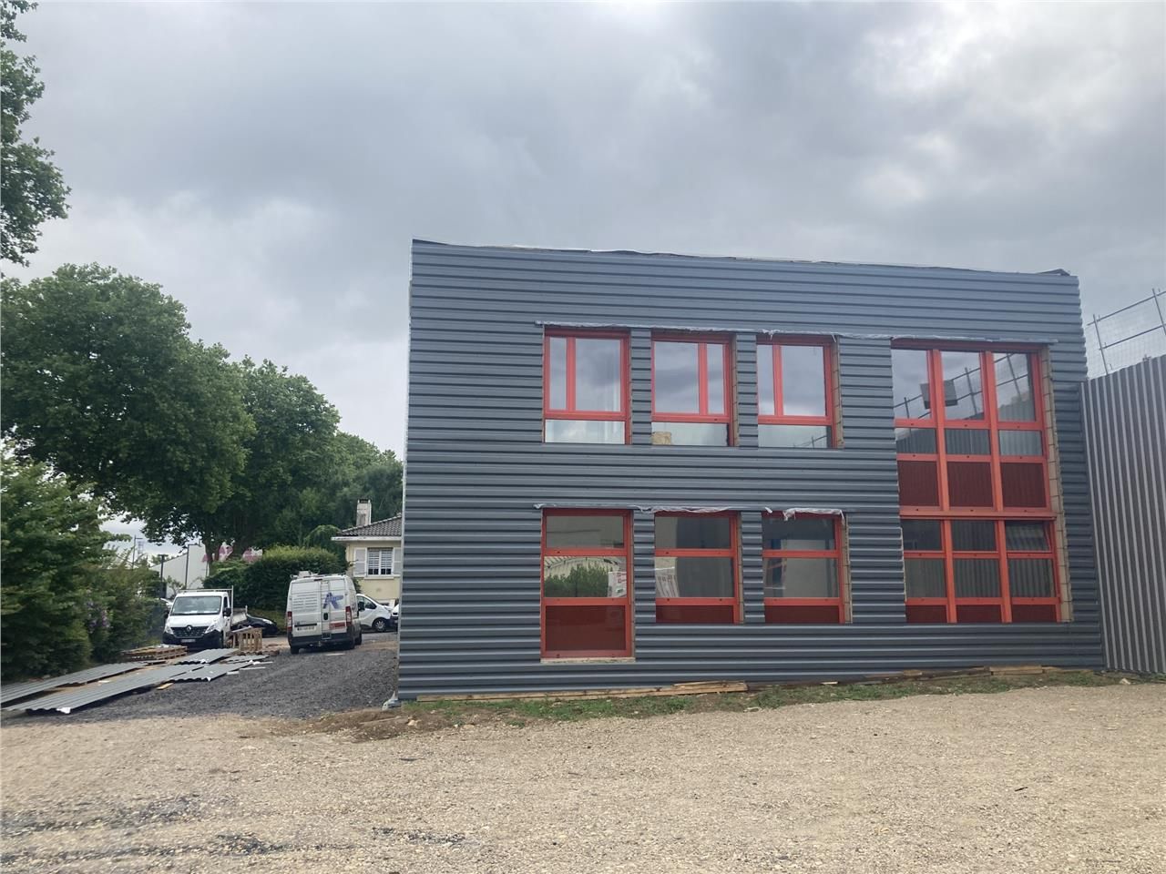 MACON - SECTEUR SUD - PROCHE CENTRE VILLE Bureaux