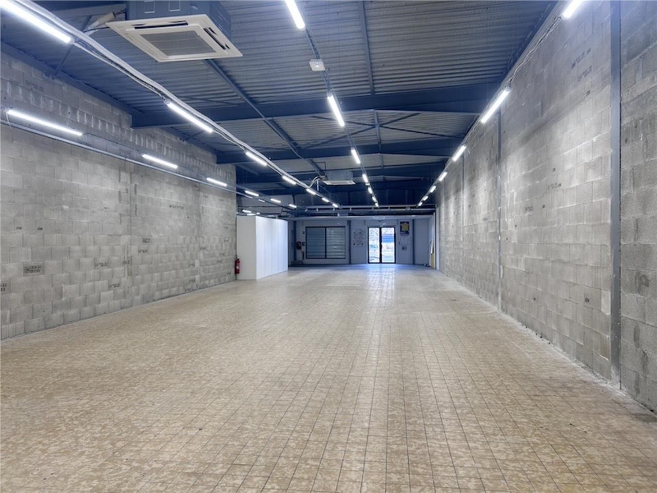 Arthur Loyd vous propose un local commercial d'ex