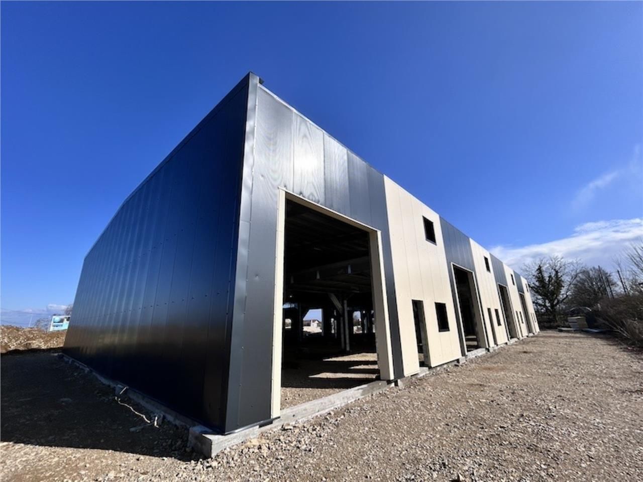 PERONNAS - ACTIVITE - HANGAR - STOCKAGE CHANTIER 