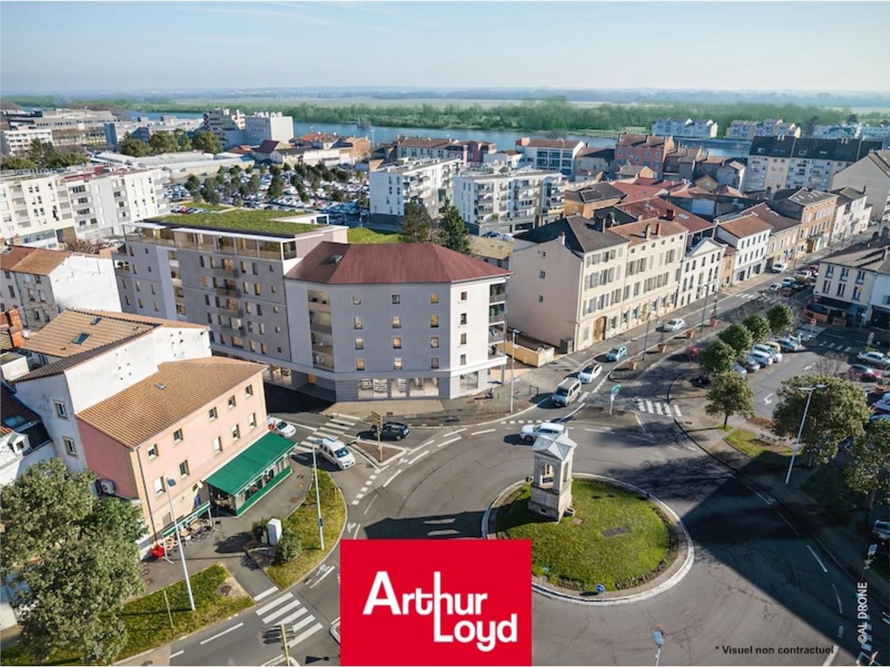 A VENDRE - Local d'activité 463 m2 - MACON CENTRE