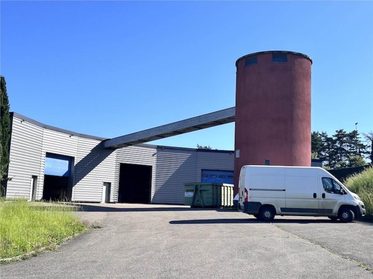 À vendre ou à Louer à Ceyzériat, au coeur de la z