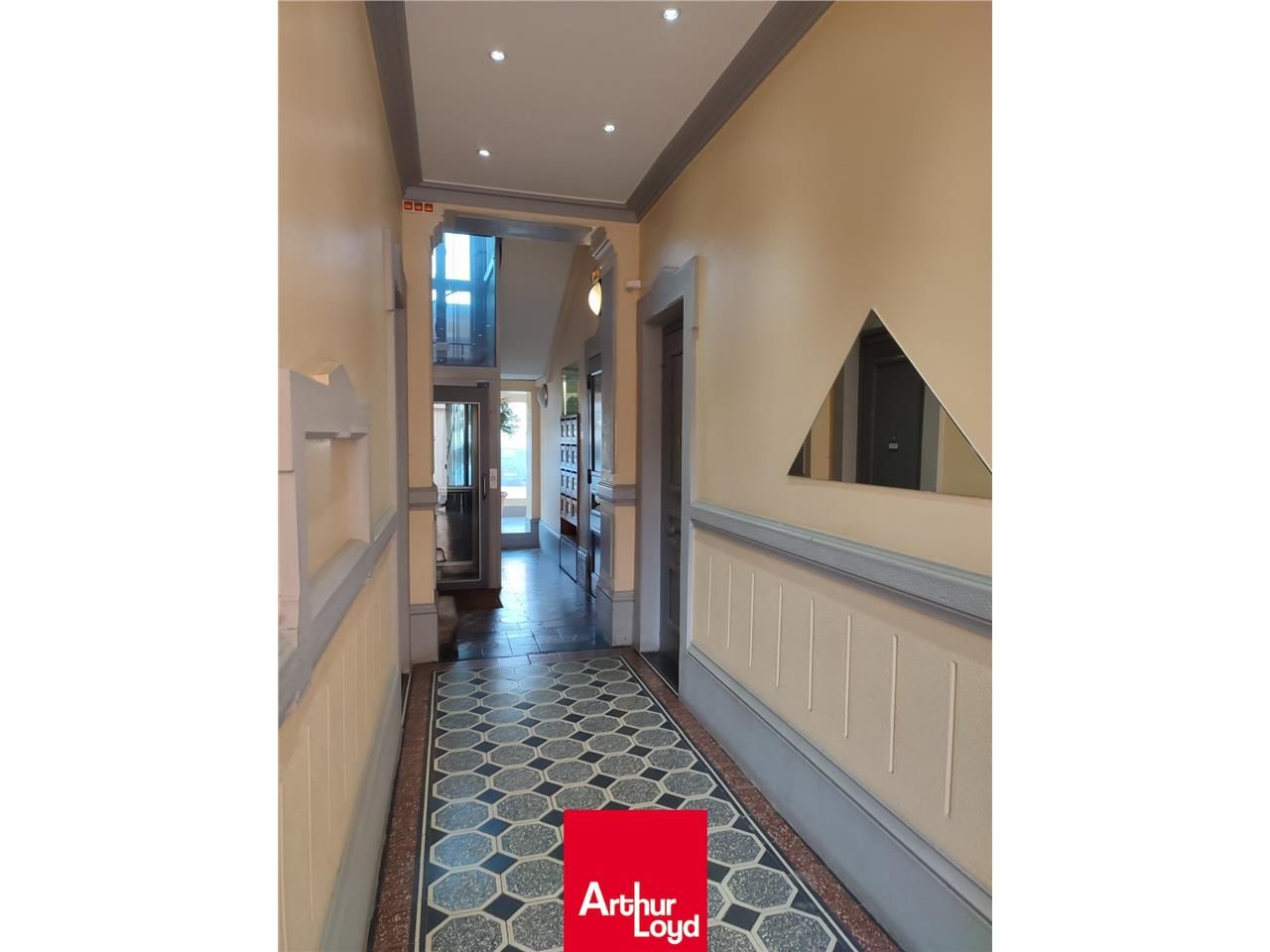 BUREAUX A LOUER | VILLEFRANCHE SUR SAONE CENTRE-V