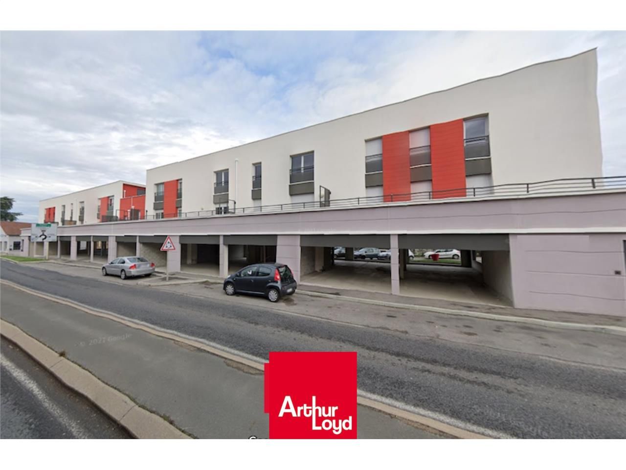 LOCAUX COMMERCIAUX | A VENDRE | LENTILLY A l'Oues