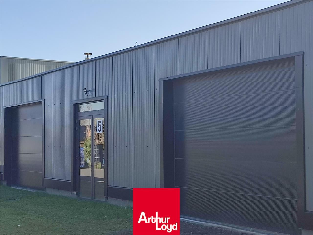 LOCAUX D'ACTIVITÉ A LOUER | ARNAS  Locaux d'activ