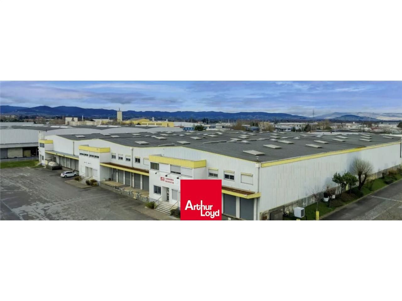 LOCAL D'ACTIVITE / ENTREPOT/  A LOUER / VILLEFRAN