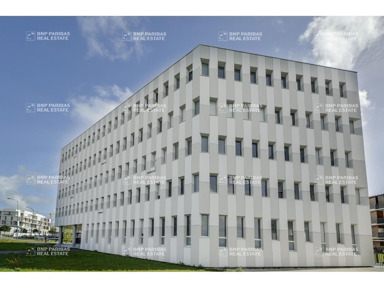 757 m² pour ce bureaux en location à Balma