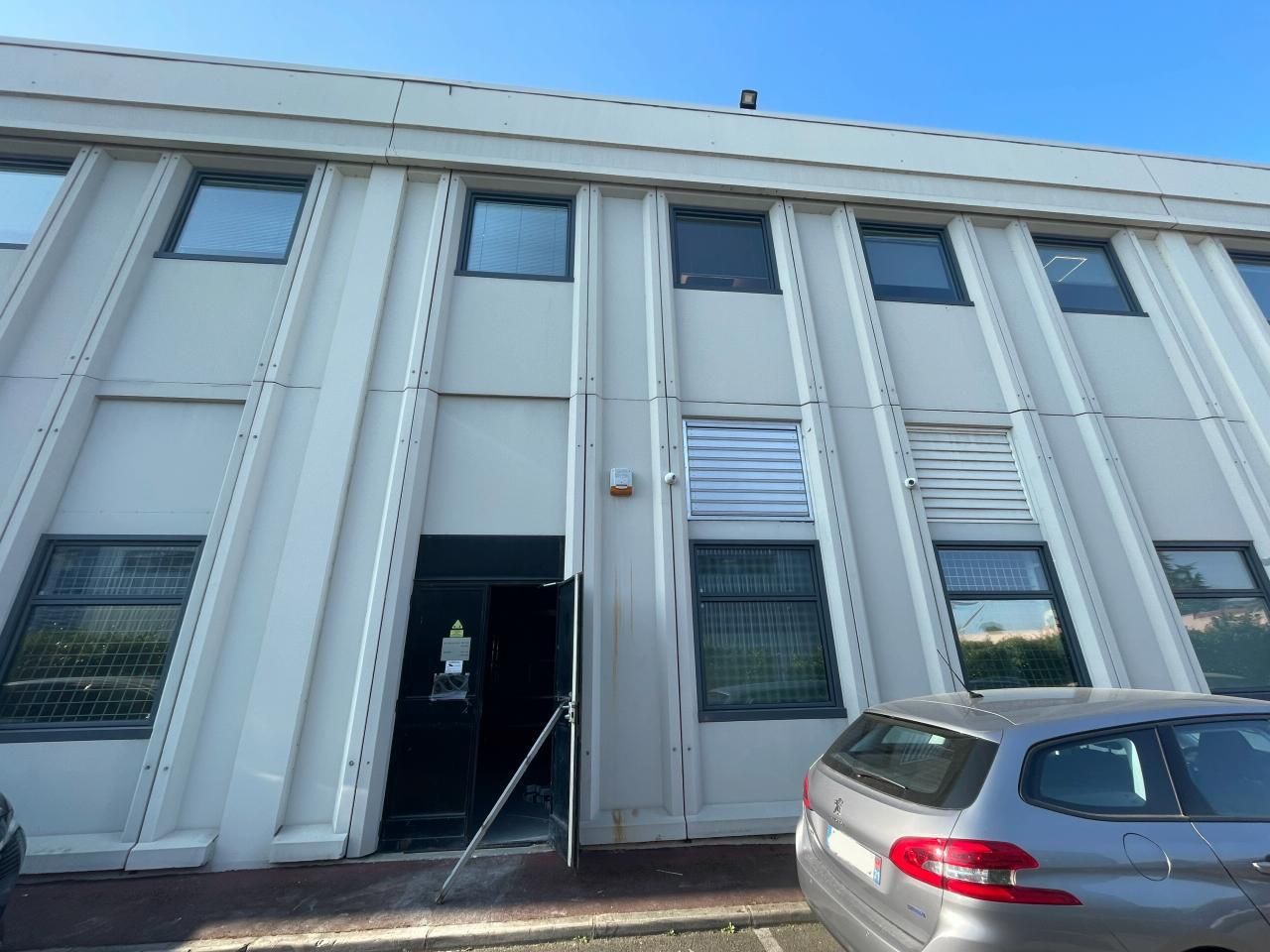 1023 m² pour ce pme-pmi en location à Nanterre