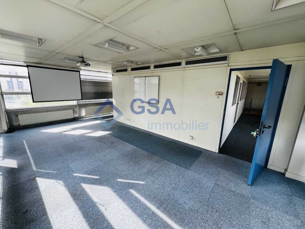 Secteur EVRY CENTRE, à louer un ensemble de trois