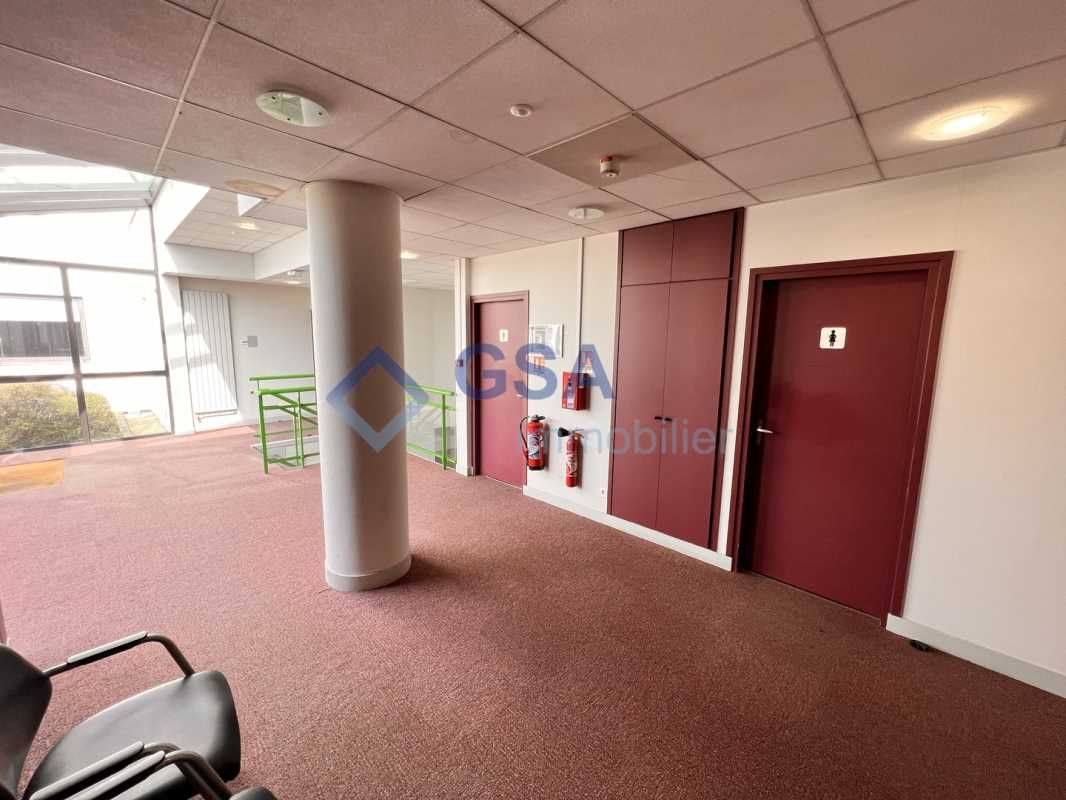 LISSES (91), plusieurs surfaces de bureaux à la l