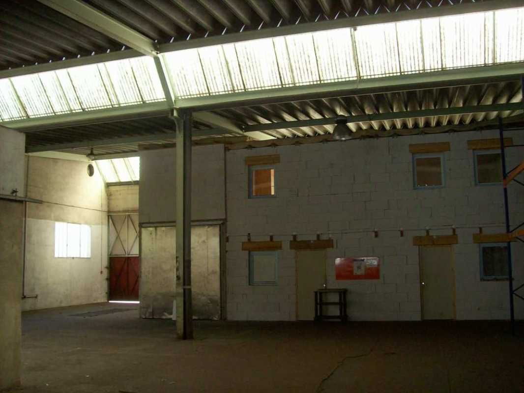 ZI de Vaux le Pénil, nous vous proposons à la loc