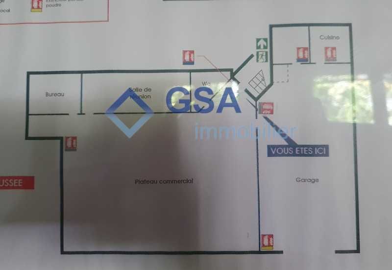 Location entrepots 260 m² non divisibles