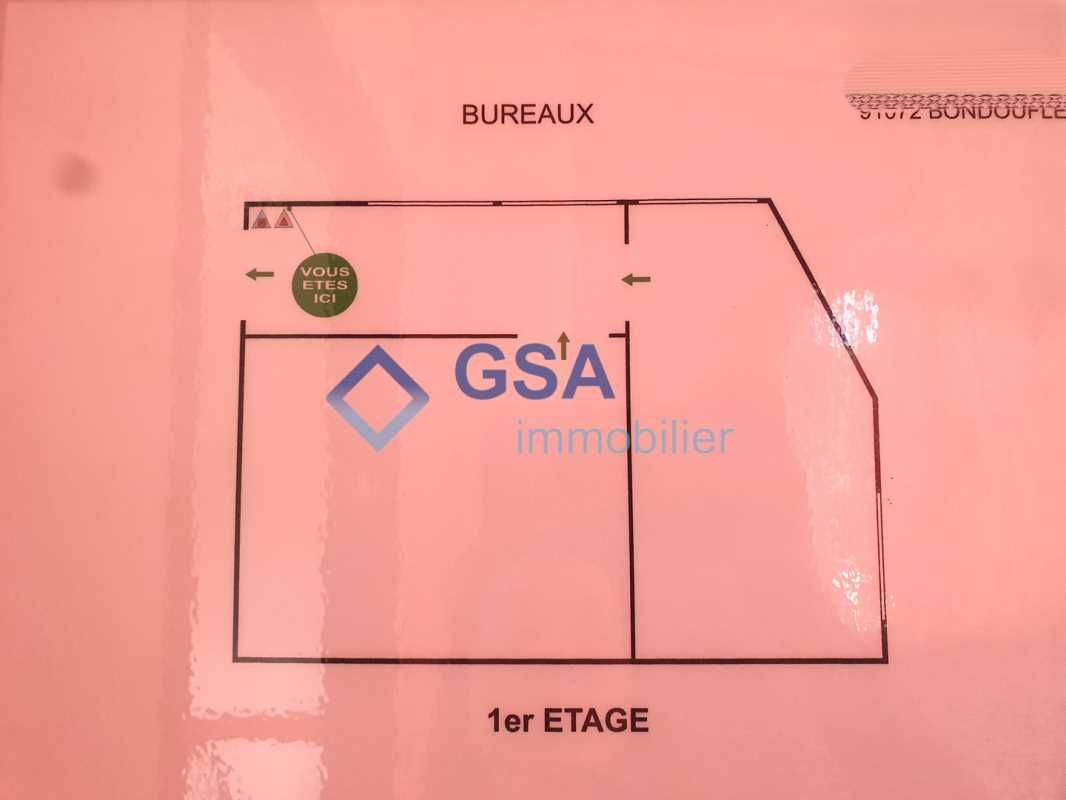 Location entrepots 380 m² non divisibles