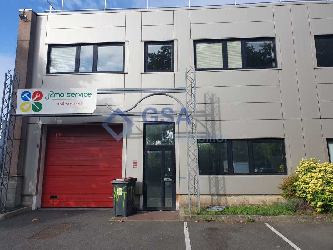 BONDOUFLE, dans le Parc d'Activités des Bordes, à