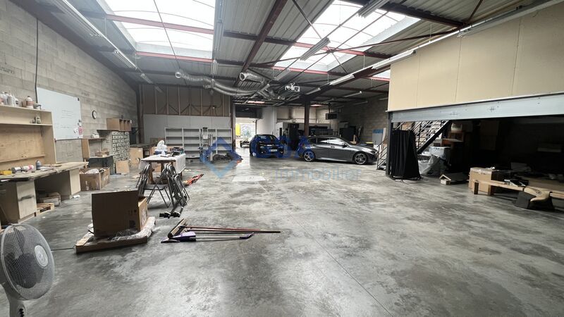 A proximité de la N104, GSA Immobilier vous propo