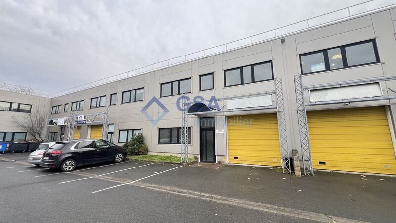 BONDOUFLE, dans le Parc d'Activités des Bordes, à