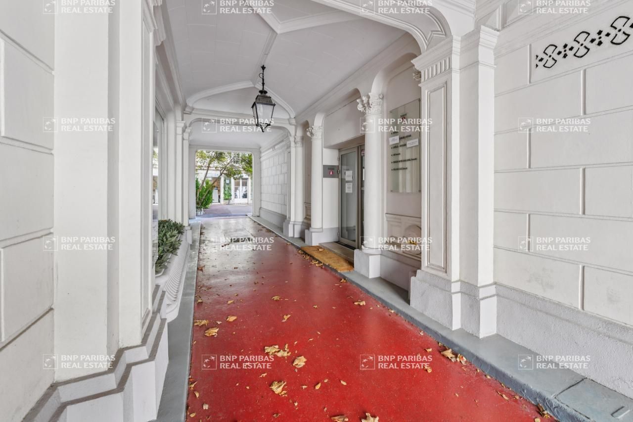 602 m² pour ce bureaux en location à Paris