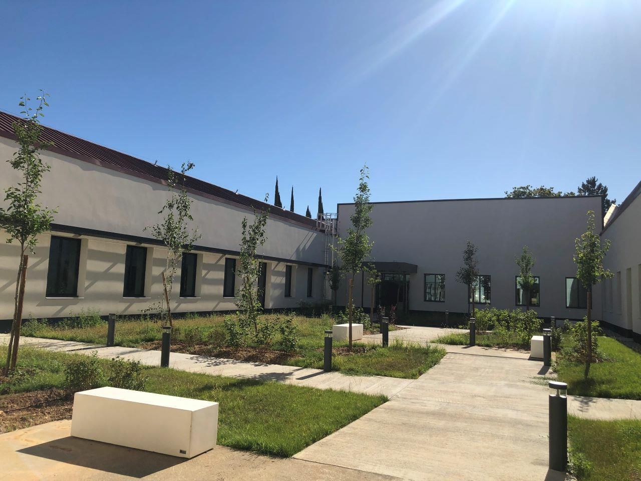 Vente Bureaux 1824 m² divisibles 69200 Vénissieux