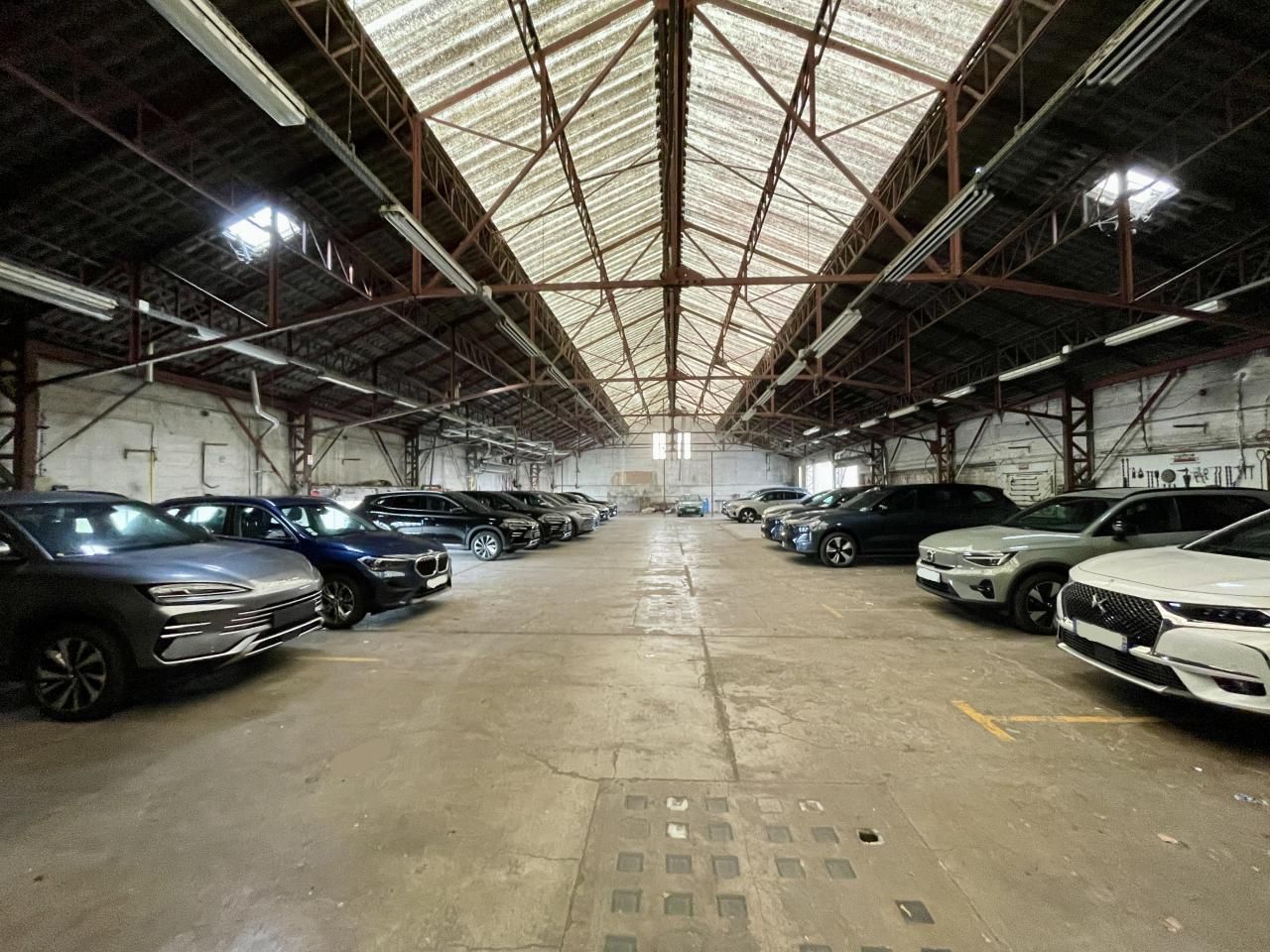 1660 m² pour ce activité en vente à Nanterre