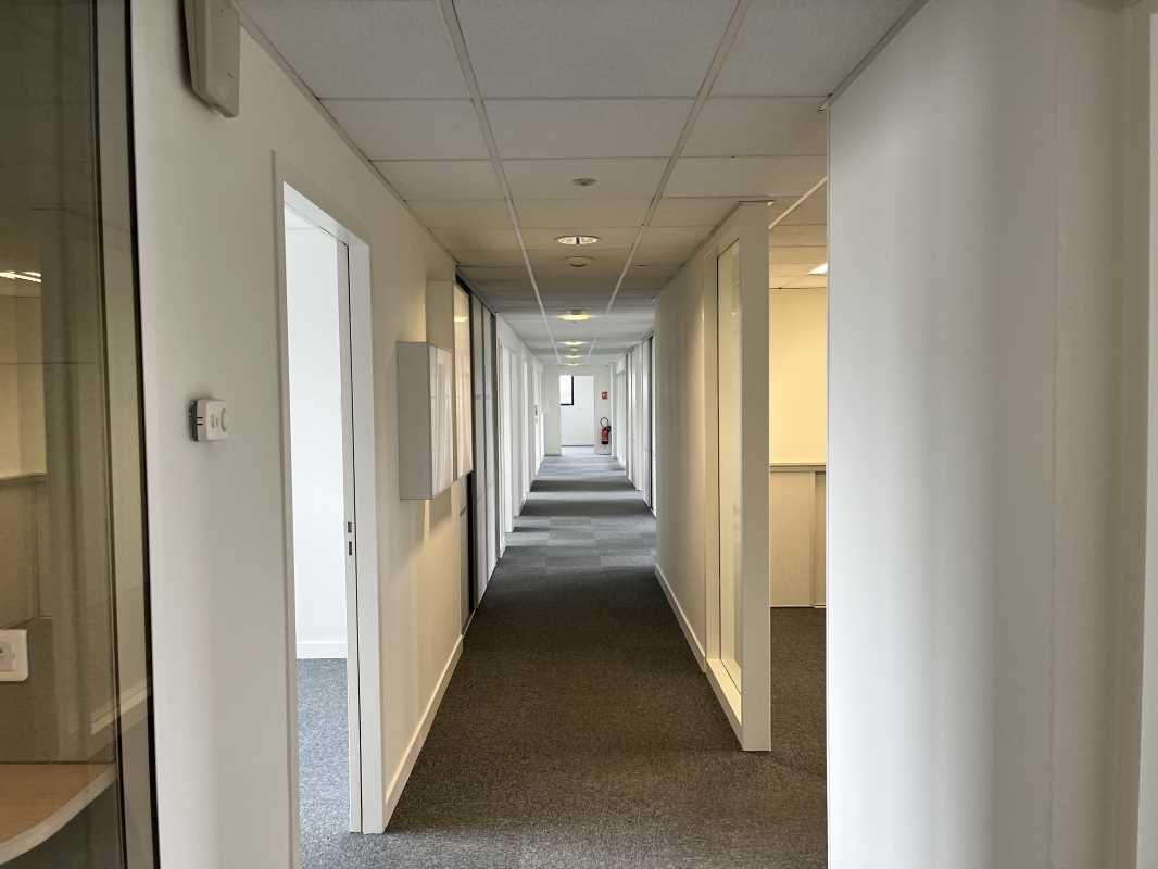 A VENDRE / A LOUER une surface de bureaux de 315