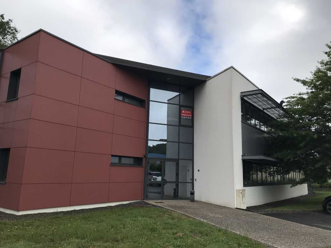 LOCATION BUREAUX BRUZ   Cushman & Wakefield Renne