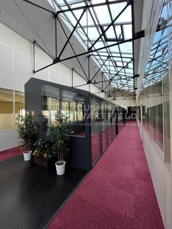 Venez découvrir une surface de bureaux de 675 m² 