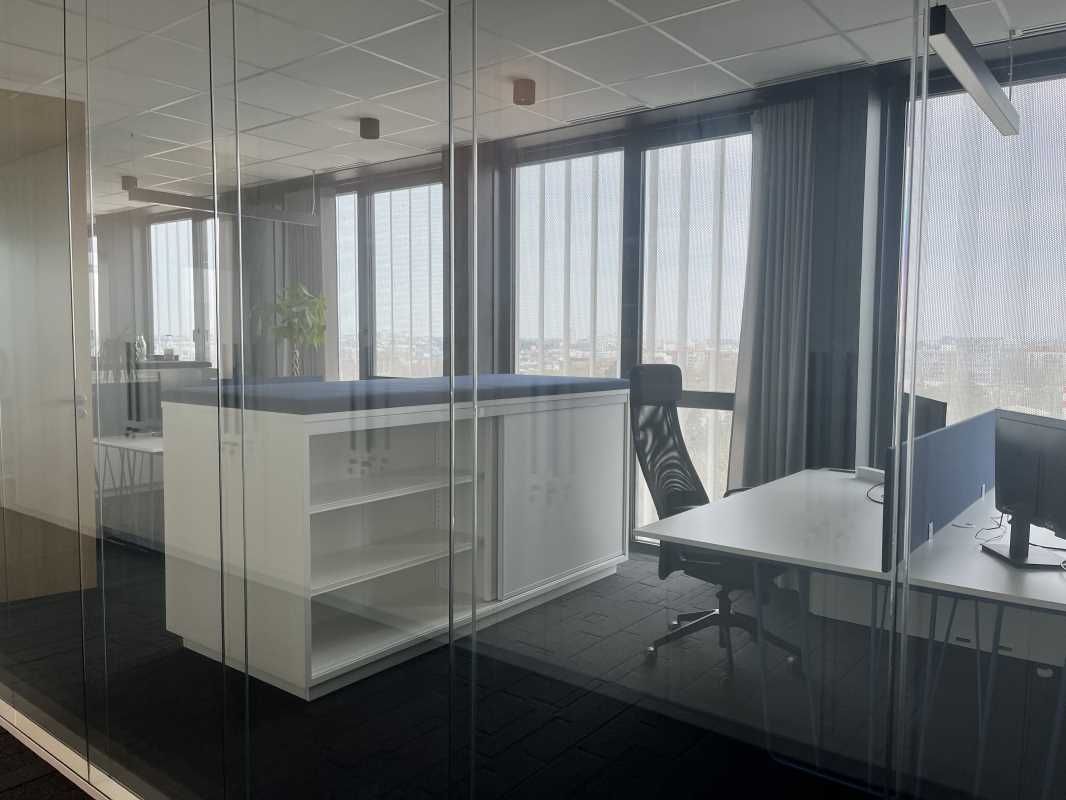 La Courrouze, à proximité immédiate du métro.