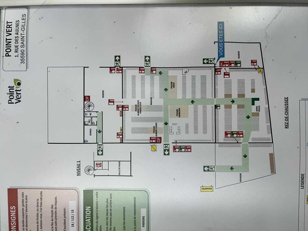 Location locaux commerciaux 1000 m² non divisibles