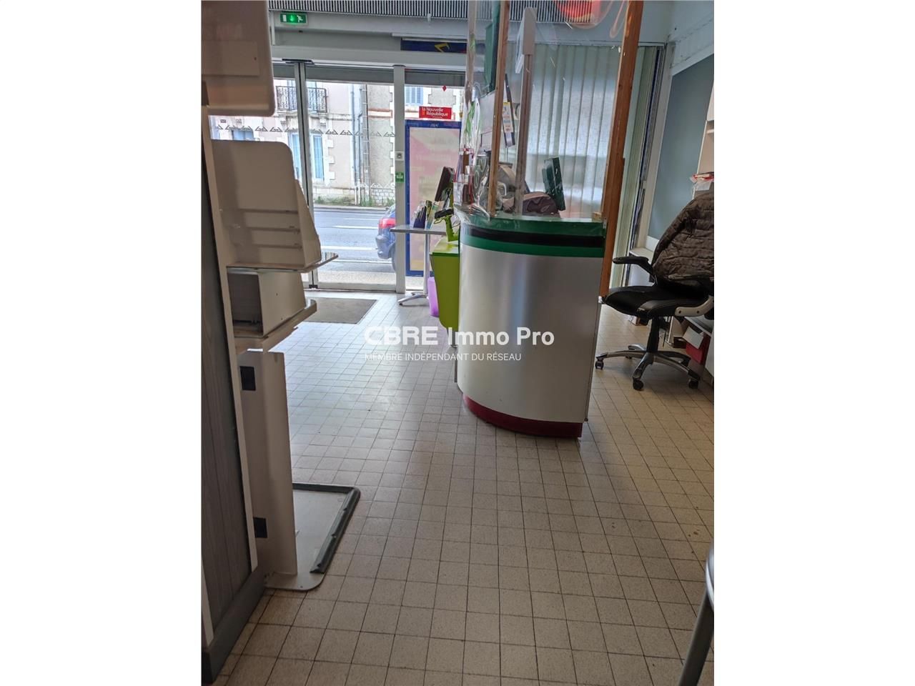 A VENDRE -BAR BRASSERIE PMU en centre-ville de PO