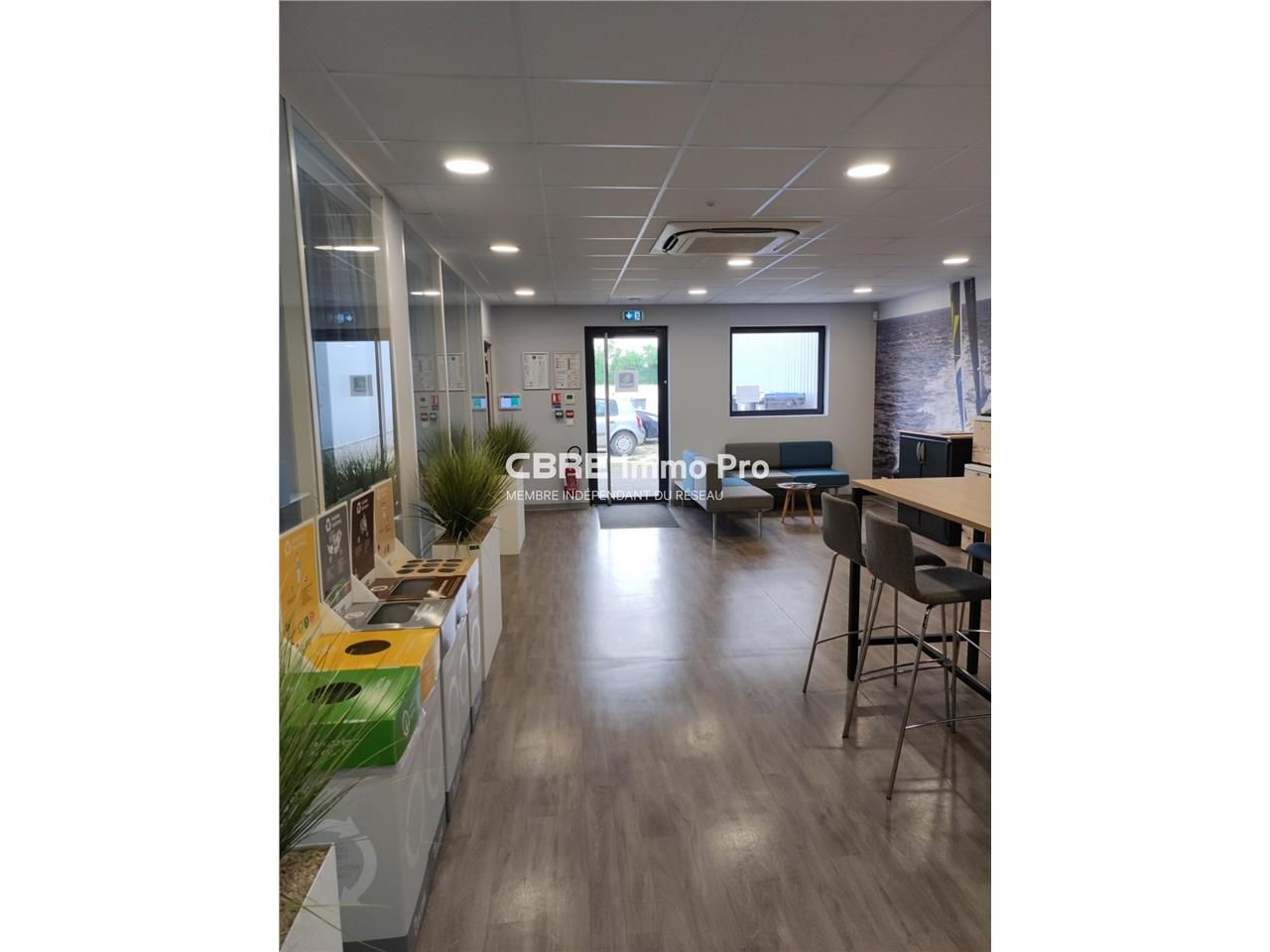 Bureaux A LOUER sur NIORT, situé dans une zone ad