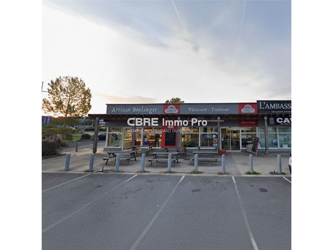 Nous vous proposons à la vente, cette Boulangerie