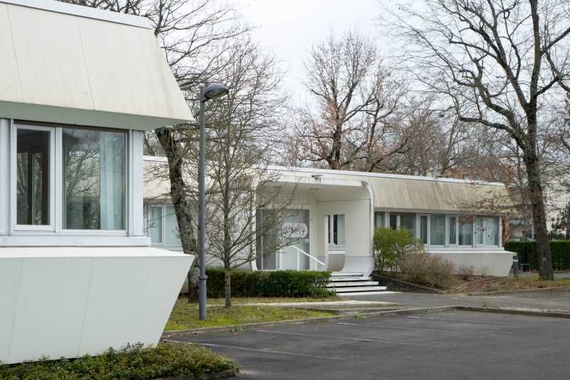 Au sud d'Orléans, Arthur Loyd vous propose un ens