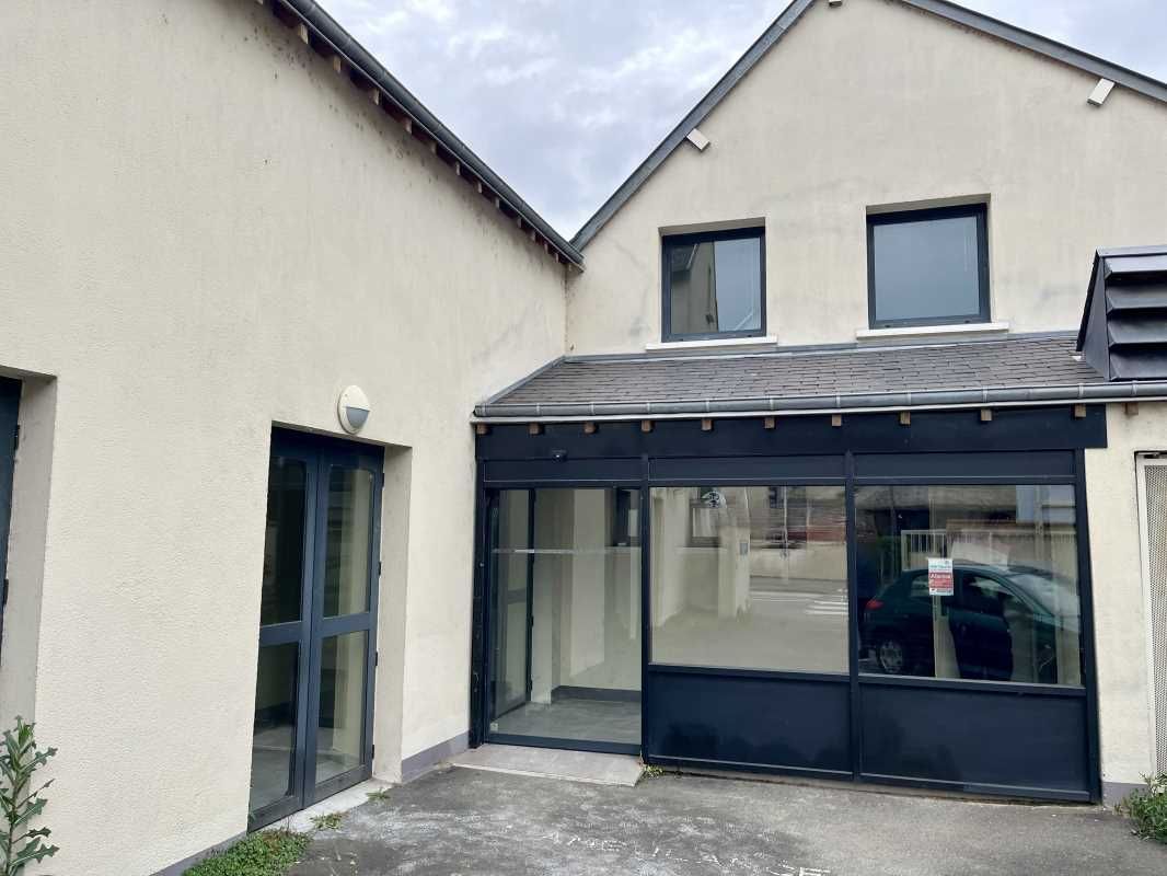 6 surfaces de bureaux sont disponibles dans cet e