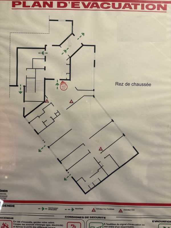 Location bureaux 216 m² non divisibles