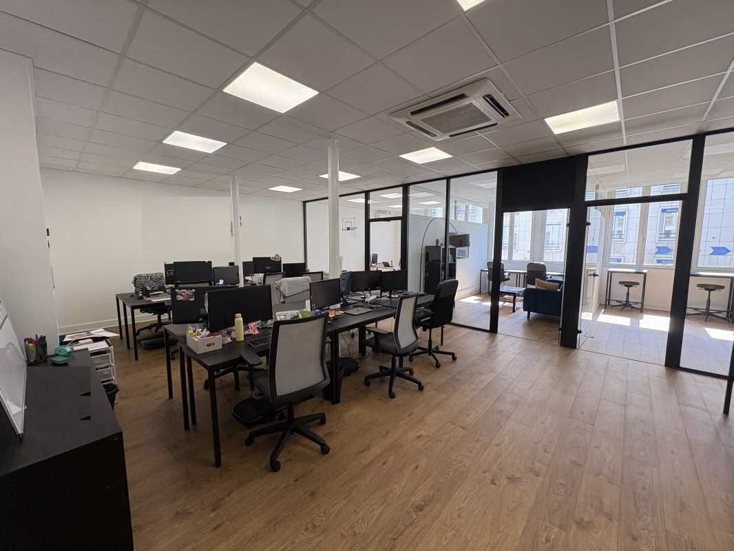 En hyper centre d'Orléans et à proximité de la pl