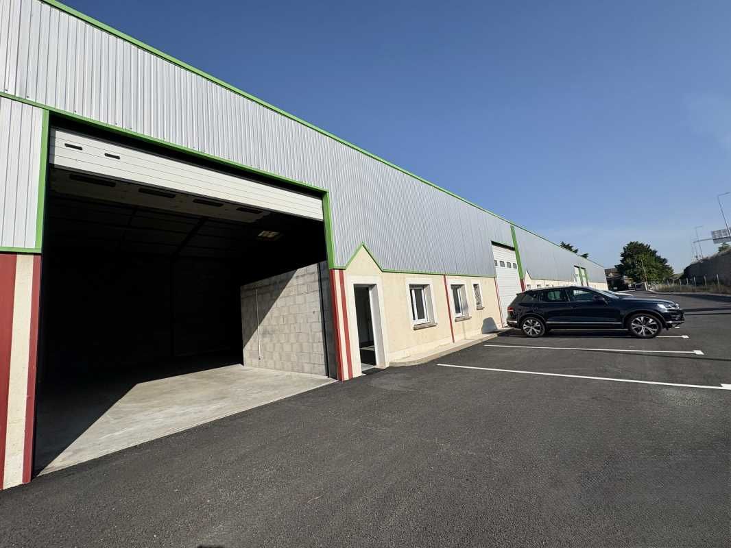 À proximité immédiate de la ZI d'Ingré/Saint Jean