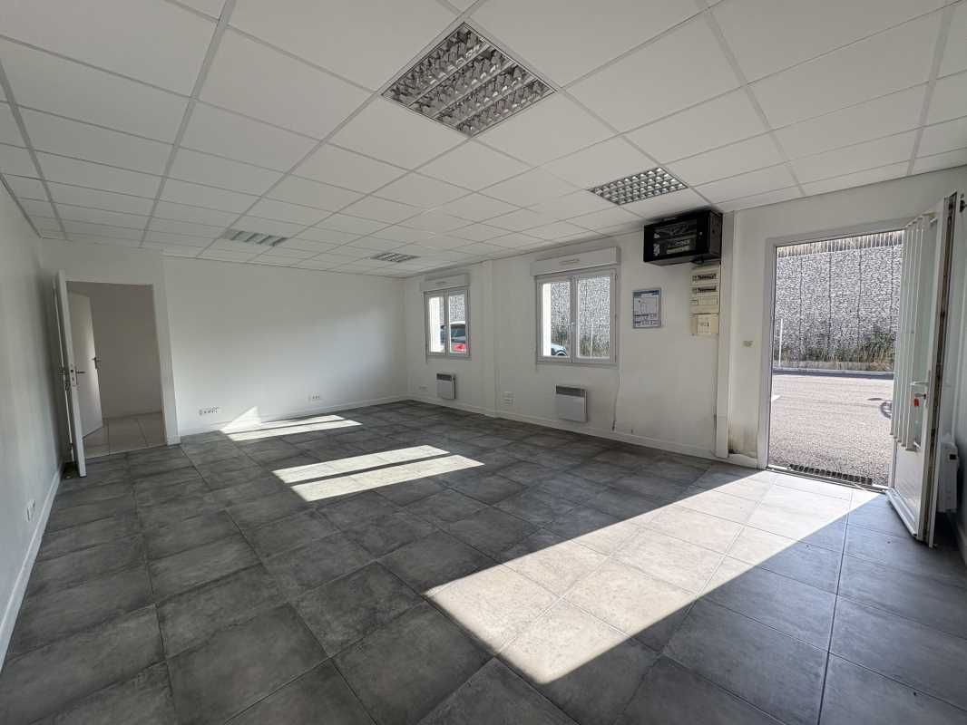 À proximité immédiate de la ZI d'Ingré/Saint Jean